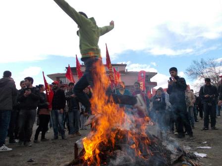 erzinganda newroz kutlamasi