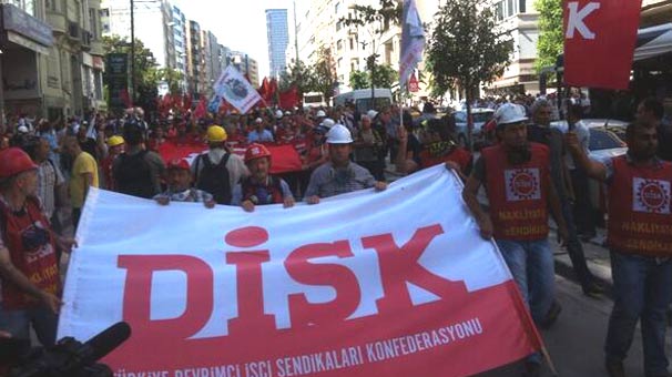 disk-ve-kesk-taksim-e-yuruyor-3381928