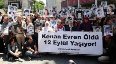 cumartesi annelerinden evren icin protesto 1431435354 863