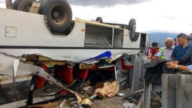 tokat ta tarim iscilerini tasiyan minibus devrildi