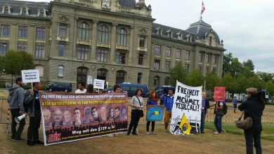 merkel protesto eylemi