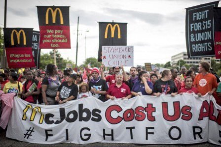 İşçiler McDonals genel merkezini işgal ettiler