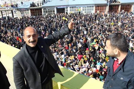 Qereyazi Belediye Eş Başkanı da gözaltına alındı