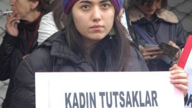 kadin tutsaklar yalniz